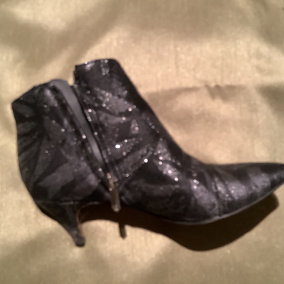 Sam Edelman size7 Kitten Heel Boots - Picture 4 of 4